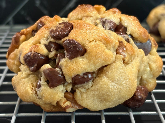 NYC Style Levain Copycat Chocolate Chip Walnut Cookie